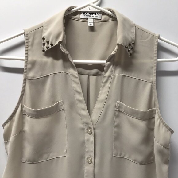 Express 'The Portofino Shirt' Studded Collar Sleeveless Blouse - Picture 4 of 13